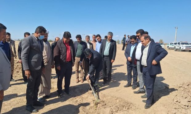 آغاز پروژه ۸۰ هکتاری نهال کاری در عنبرآباد آغاز پروژه ۸۰ هکتاری نهال کاری در عنبرآباد