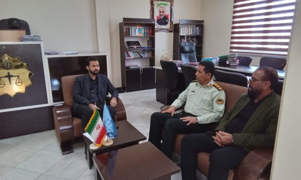 فراجا و دستگاه قضایی مکمل یکدیگرند فراجا و دستگاه قضایی مکمل یکدیگرند