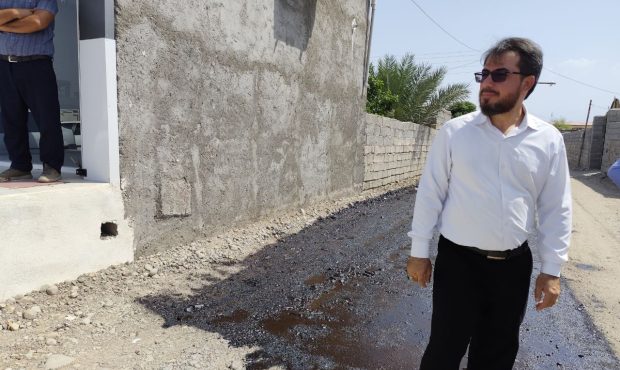 آغاز پروژه آسفالت معابر روستای اکبر آباد آغاز پروژه آسفالت معابر روستای اکبر آباد