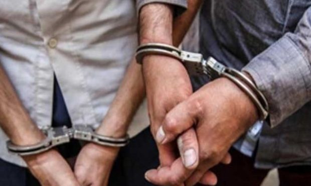 دستگیری سارقان مسلح خودروی یک شهروند در عنبرآباد دستگیری سارقان مسلح خودروی یک شهروند در عنبرآباد
