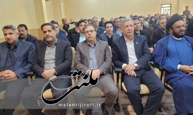 ۴۰ درصد شاغلین استان در بخش کشاورزی فعال هستند ۴۰ درصد شاغلین استان در بخش کشاورزی فعال هستند
