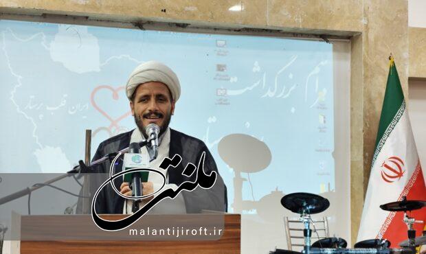 پرستاران ادامه دهندگان راه بانوی صبر و استقامت است