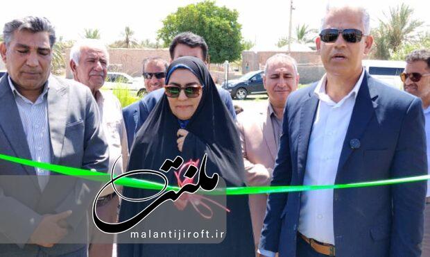 زمین چمن مصنوعی عنایت‌آباد جیرفت با اعتبار ۵۰ میلیارد ریال افتتاح شد