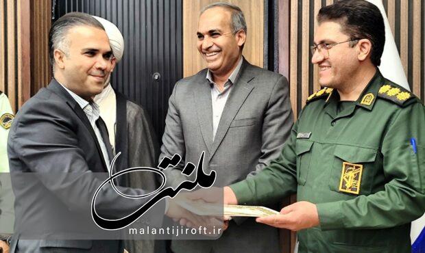 تجلیل از خبرنگاران به میزبانی فرمانداری عنبرآباد